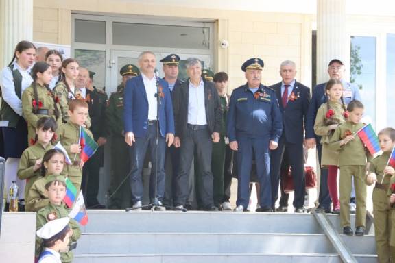 В Гунибе прошел митинг-концерт в рамках проекта «Вахта Героев»