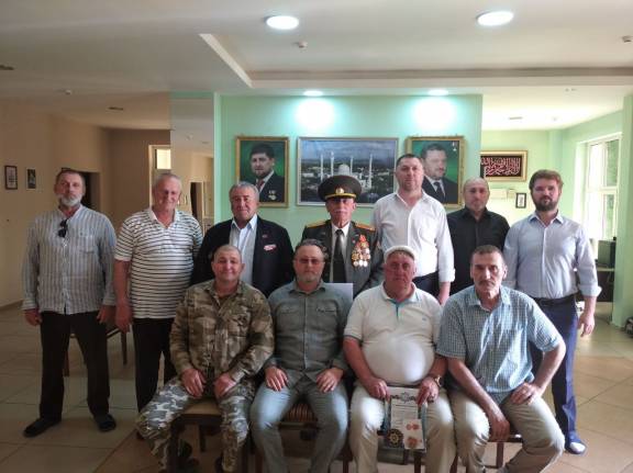 Общественные и духовные деятели ЧР провери круглый стол посвященный теме мухаджирства