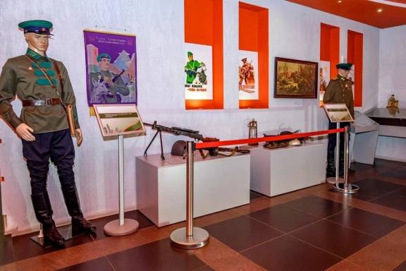 Открытие выставки «Мы служим Родине!»