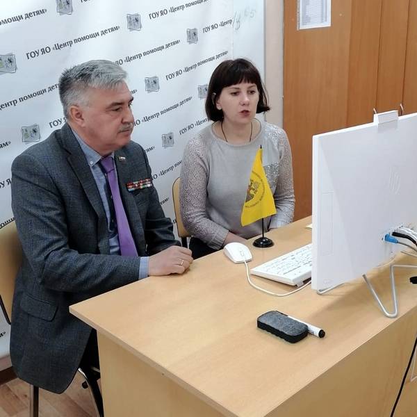 Активисты ЯРО РВИО в преддверии Дня Победы встретились с учащимися региона