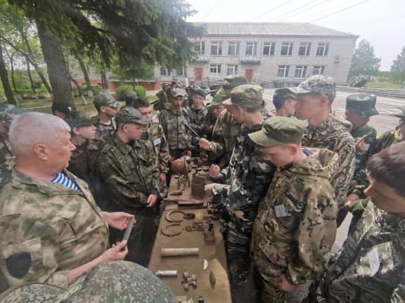 Урок мужества для курсантов в Учебно-методическом центре военно-патриотического воспитания "Авангард"