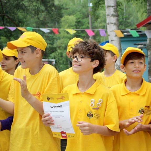 Более тысячи школьников стали участниками смен лагеря РВИО «Страна героев» в Ярославской области