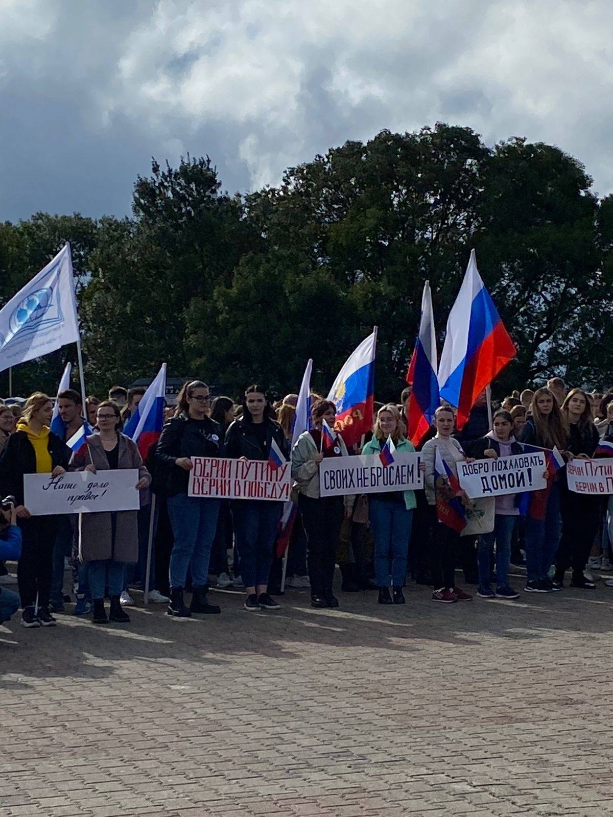 СВОИХ НЕ БРОСАЕМ!