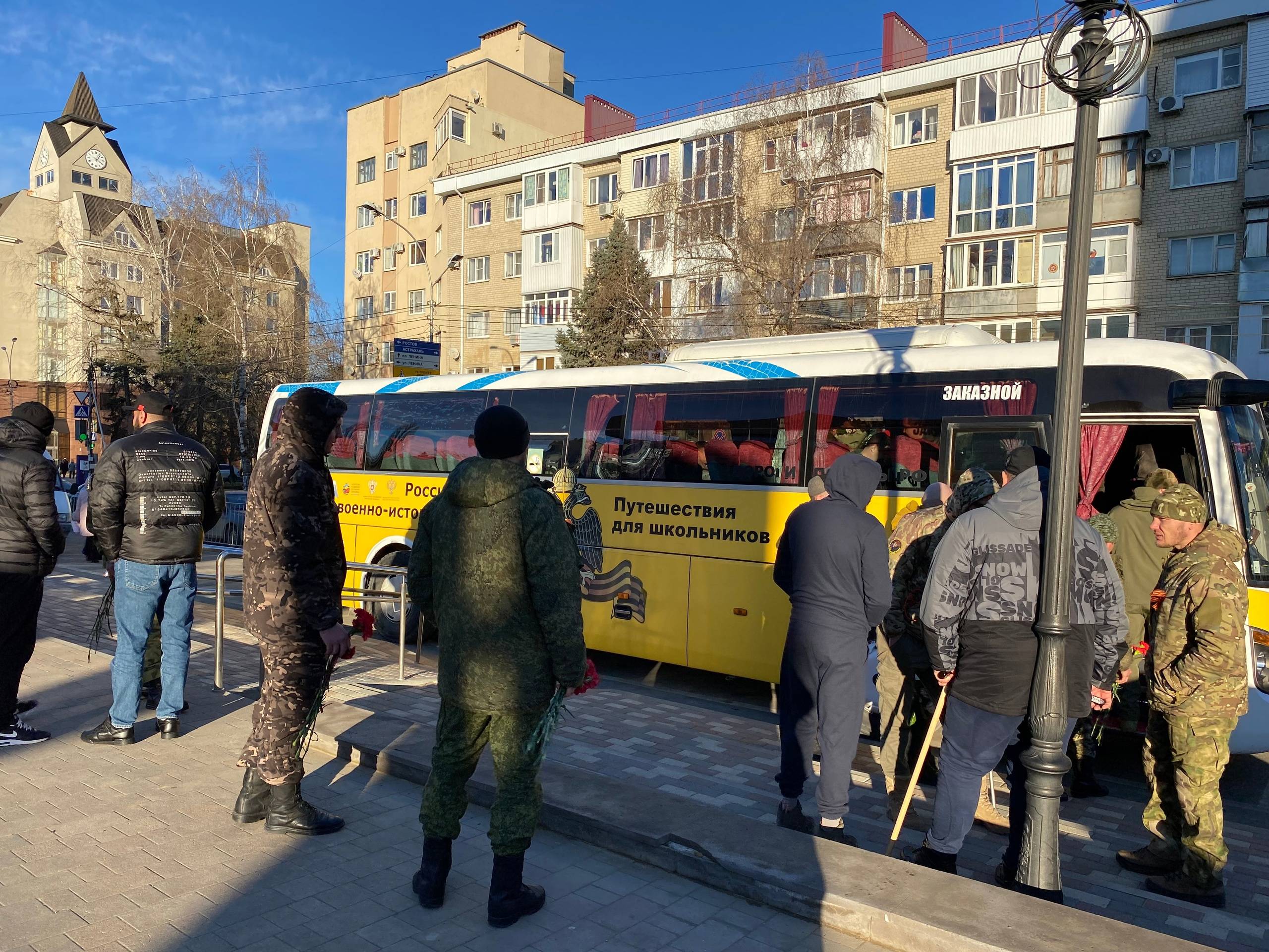 # ДУМЫ НАШИ О ВАС, ДОРОГИЕ ЗАЩИТНИКИ!