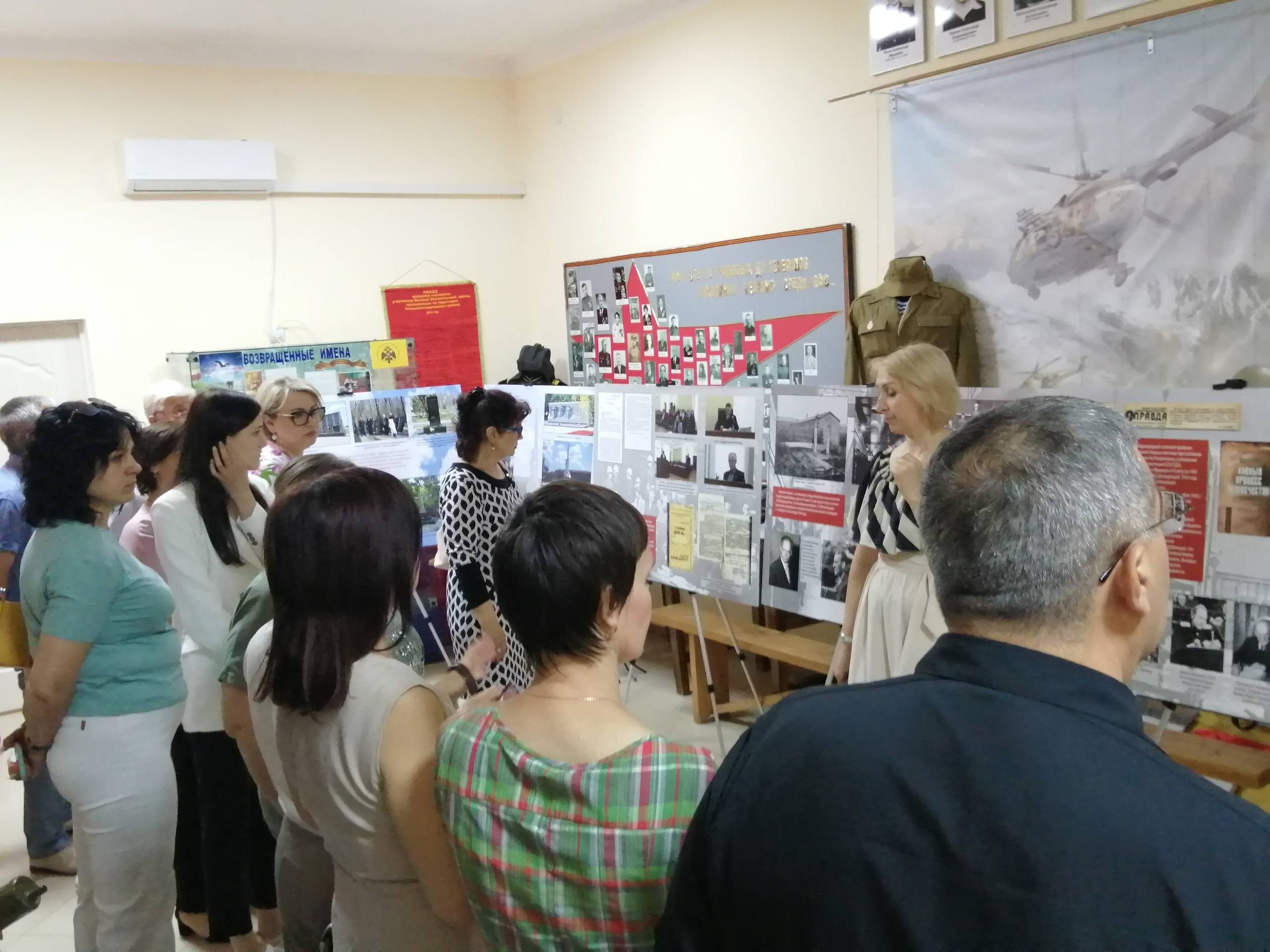 «ПРИГОВОР ИСТОРИИ»: члены РО РВИО СК приняли участие в открытии краевой передвижной выставки в Новоалександровском муниципальном округе