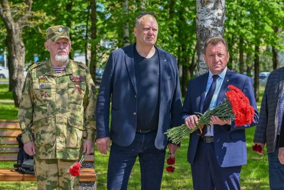 ПАМЯТИ ЗЕМЛЯКОВ, ПОГИБШИХ В БОЯХ ПРИ ИСПОЛНЕНИИ ВОИНСКОГО ДОЛГА: председатель и активисты РО РВИО СК приняли участие в митинге