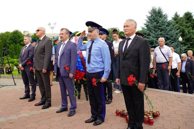 Во Владикавказе почтили память героев войны.