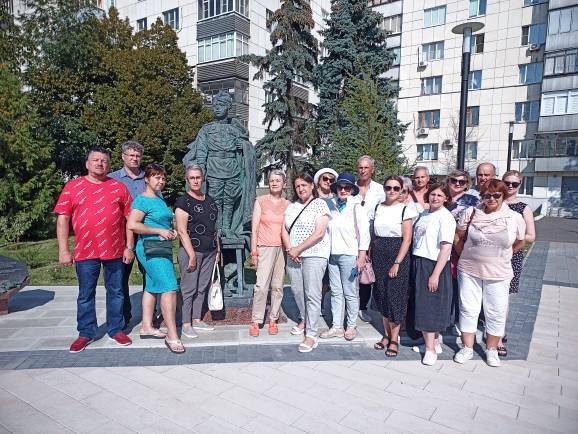 Белгородцы посетили музей "Юные защитники Родины"