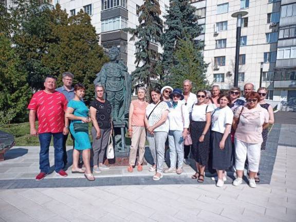 Белгородцы посетили музей "Юные защитники Родины"