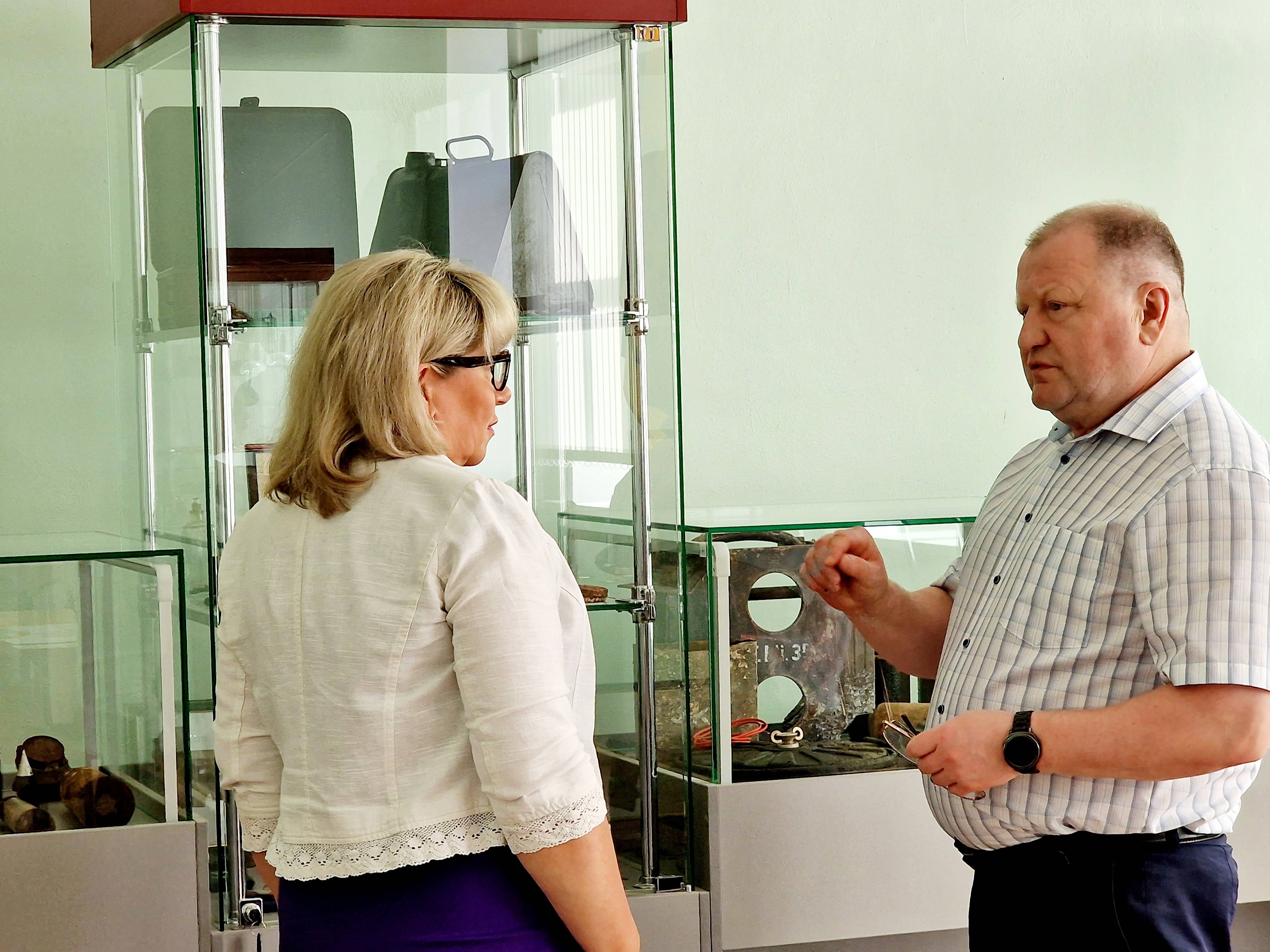 Сюжет ТК Первый областной о передаче подлинных документов  Маршала Александра Василевского в Государственный архив Орловской области