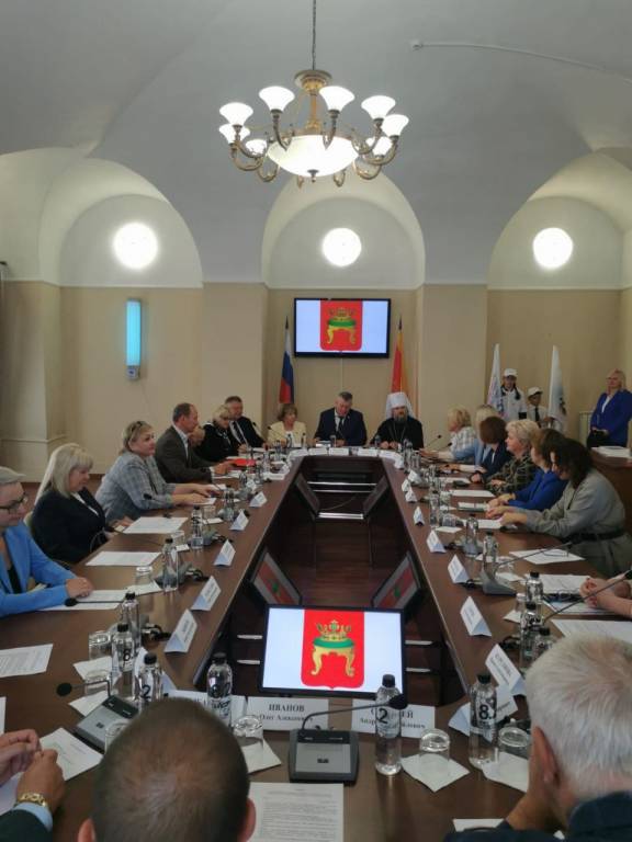 Председатель Тверского регионального отделения Российского военно-исторического общества Людмила Скаковская приняла участие в отчётно-выборной конференции Тверского областного отделения "Российского фонда мира"