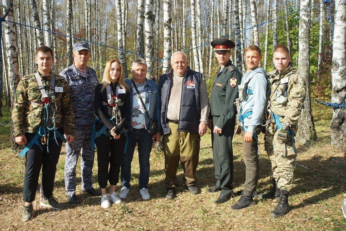 Школьники и студенты приняли участие в XVII открытом лично-командном первенстве по туризму памяти Героя России Андрея Хмелевского