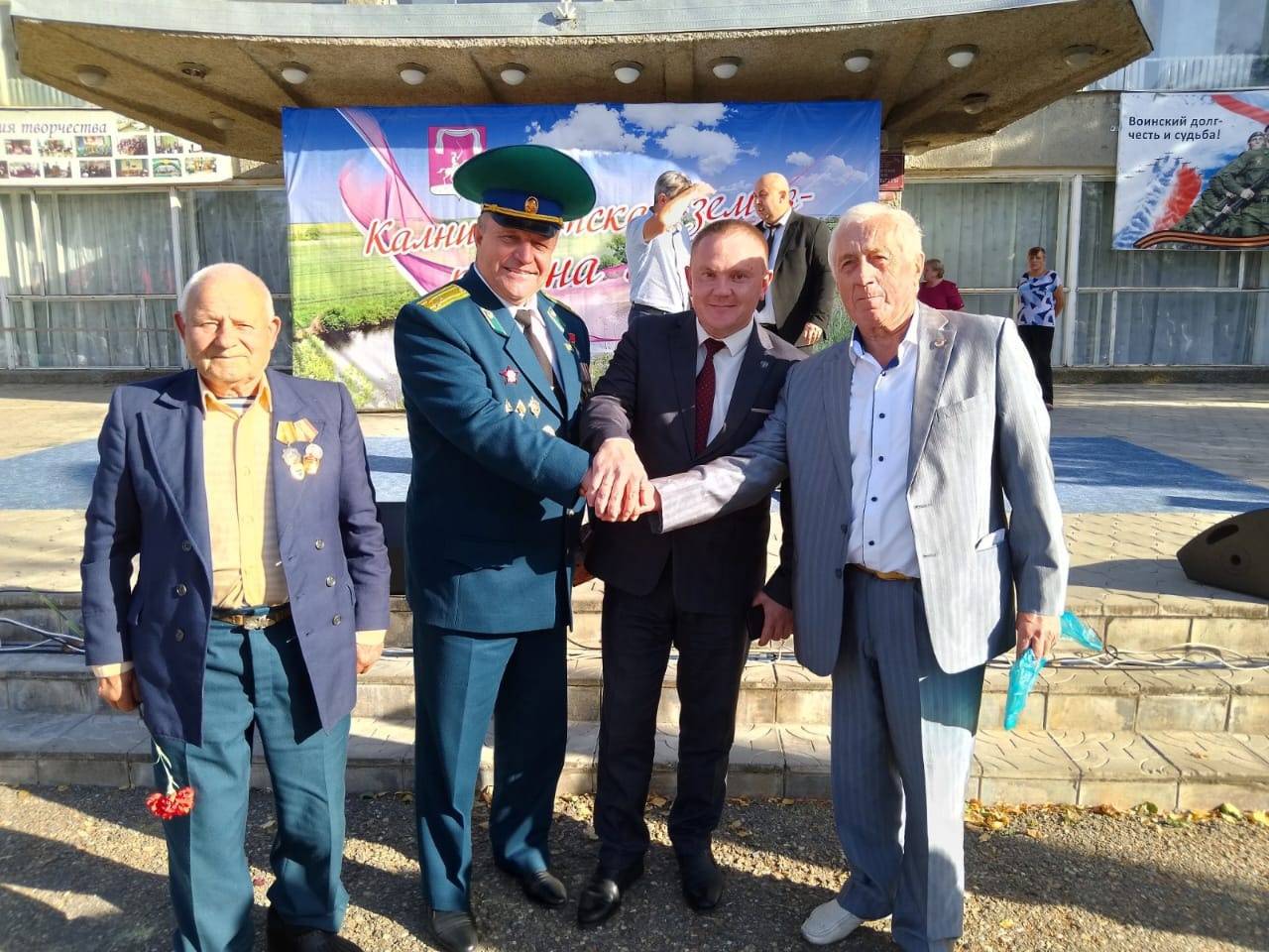 Сергей Третьяков поздравил станицу Калниболотскую с днем станицы