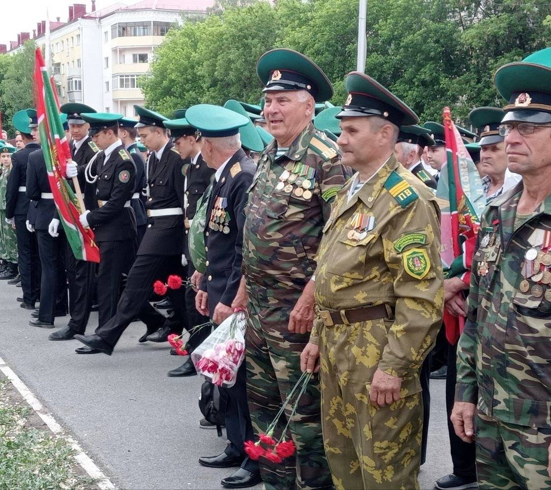 Поздравление с Днем пограничника