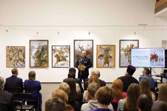 При поддержке регионального отделения РВИО в Курганской области сегодня состоялось открытие выставки "За землю русскую!"