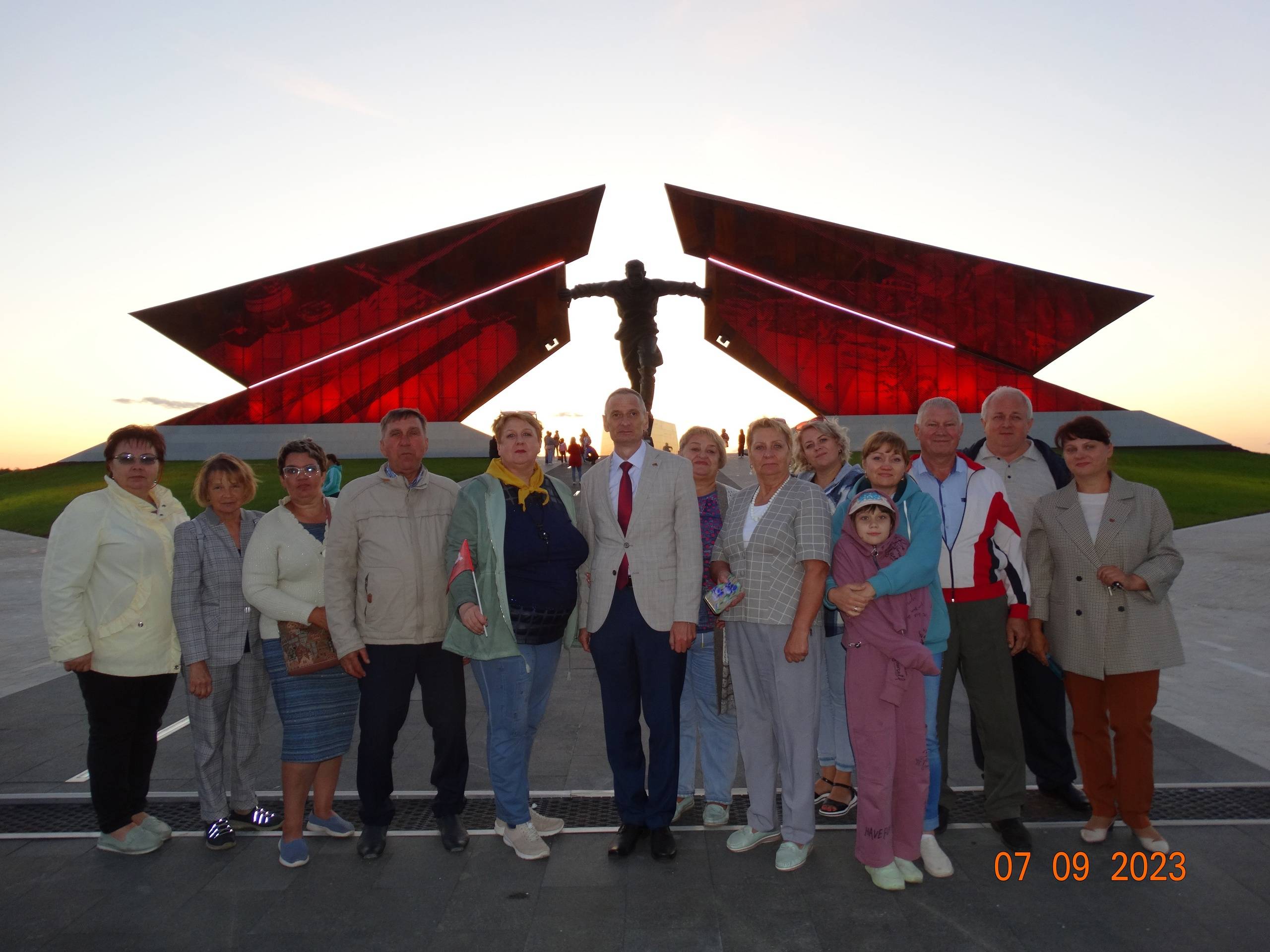 7 сентября активисты регионального отделения РВИО совершили экскурсионную поездку по местам боев на северном фасе Курской дуги