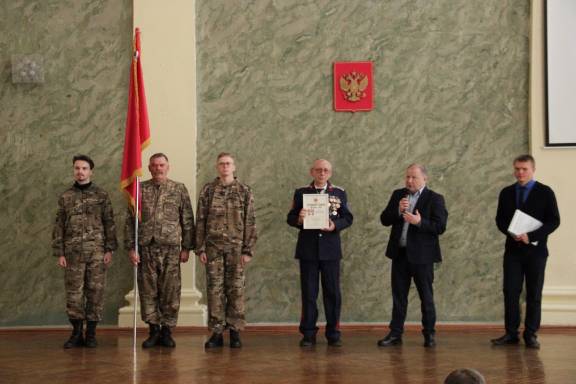 День неизвестного солдата в Президентской академии в Орле