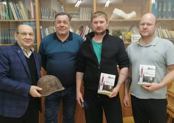 Члены местного Удомельского отделения ТРО РВИО встретились с бойцами поискового отряда Калининской АЭС "Калина"