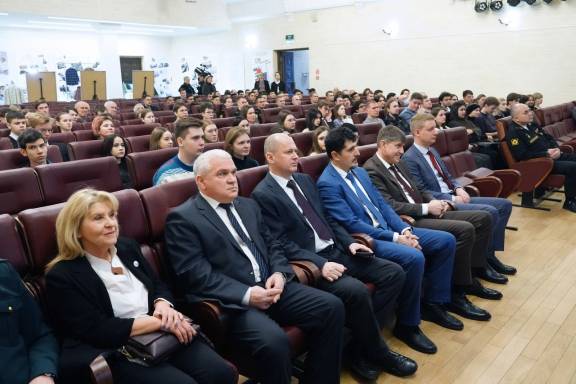 19 января в Калининграде открылась выставка «СЭВ: равноправие, выгода, взаимопомощь», посвященная 75-летию Совета экономической взаимопомощи.