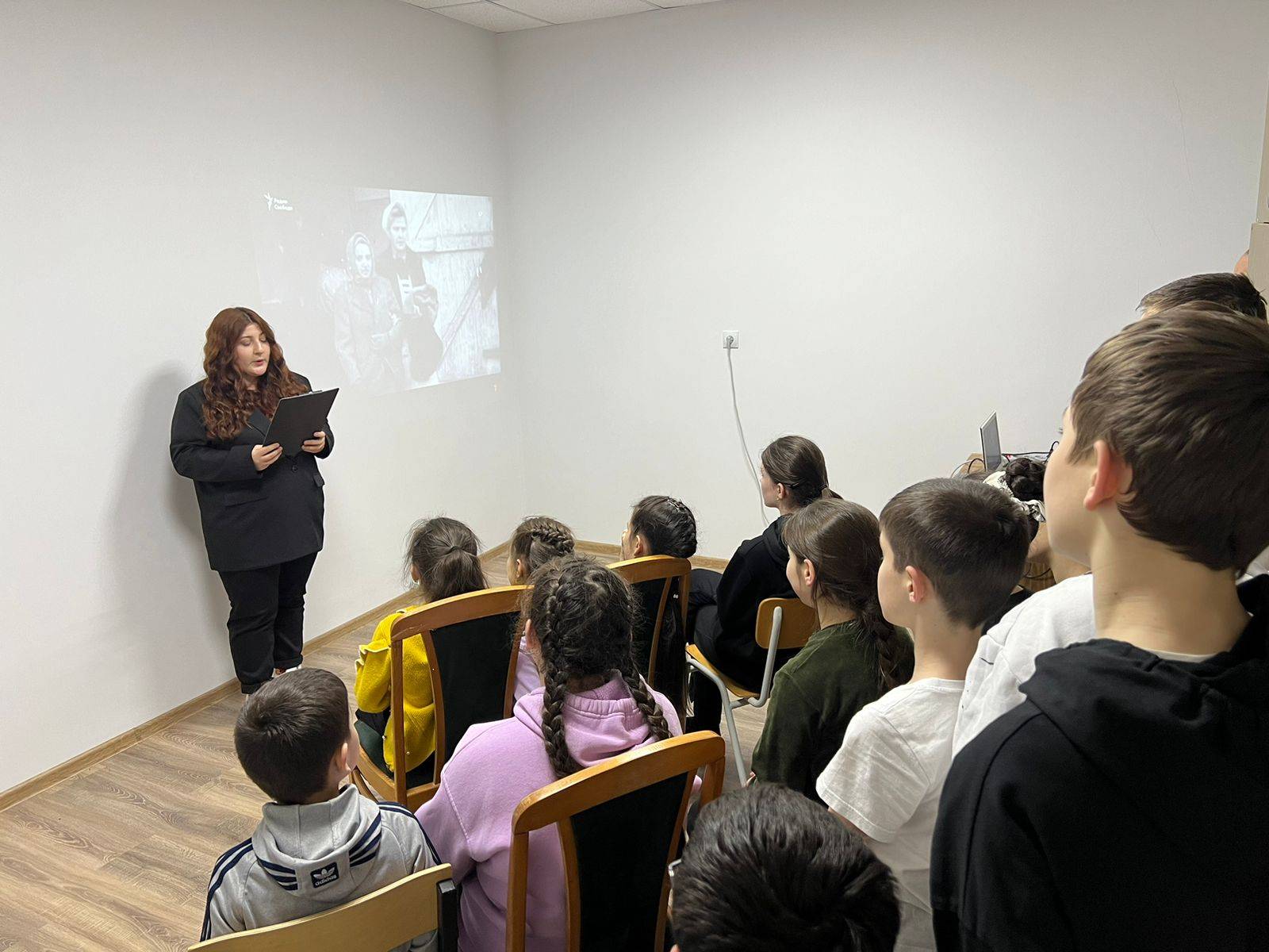 24 января в ДК с. Дыгулыбгей Баксанского района прошел памятный час «Сквозь годы с нами говорит Холокост».