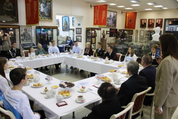 Вручение почетных знаков в честь 80-летия снятия блокады Ленинграда