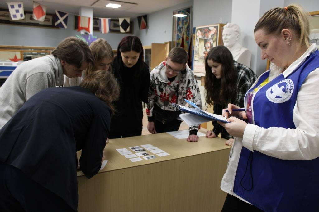 В МКЦ «Музей комсомольской славы» прошёл исторический квест.
