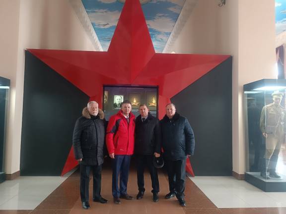 9 Февраля Ректор ЮЗГУ, член РО РВИО Сергей Емельянов вместе с советником при ректорате ЮЗГУ, депутатом Курской областной Думы Романом Чекедом посетили Поныровский район