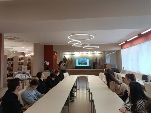 Тематическая выставка «Великая битва - Великой страны»