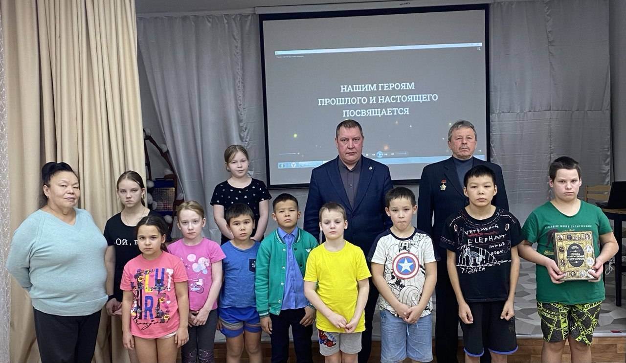 Представители Регионального отделения Российского военно-исторического общества в НАО провели патриотическое мероприятие, приуроченное к памятной дате военной истории России.