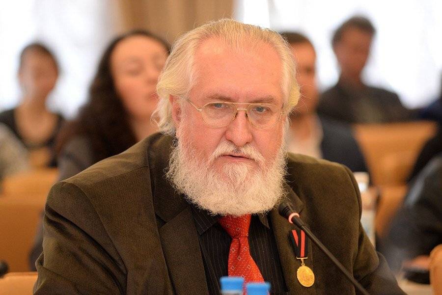 Виктор Ливцов: «Я не делю русскую историю на чёрное и белое»