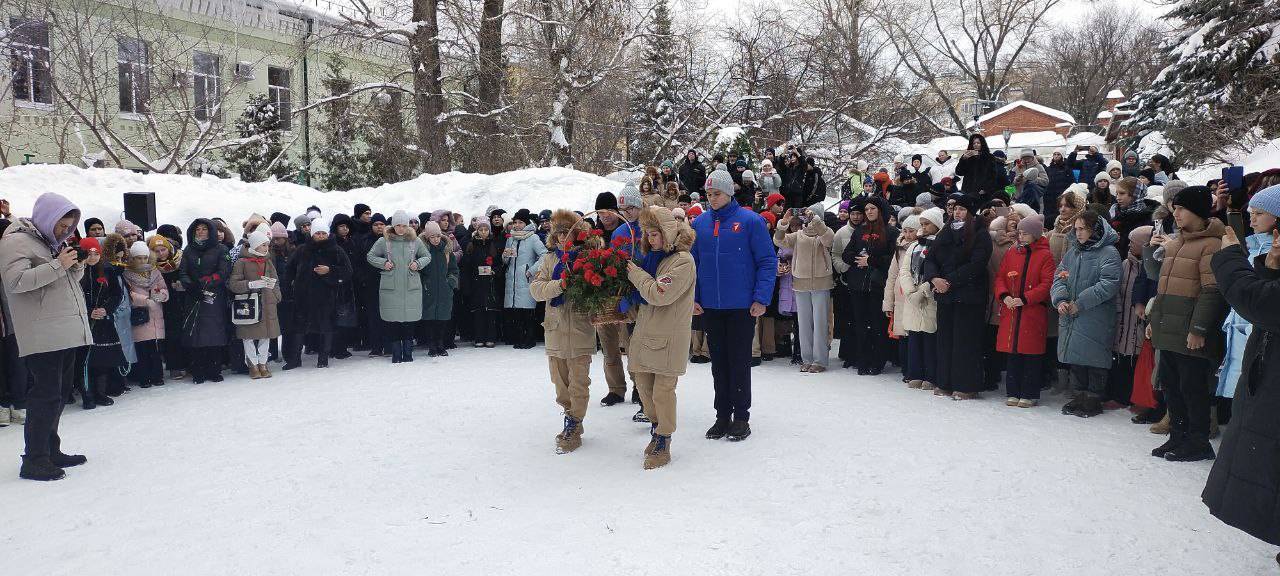 Митинг-реквием с участием членов РО РВИО в день 100-летия со дня рождения Героя Советского Союза Александра Матросова