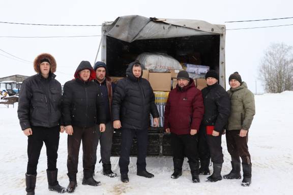 Помощь в преддверии нового года в зону СВО