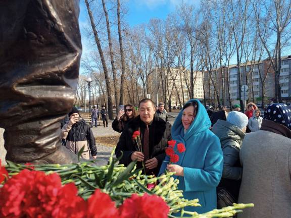 В столице Хакасии увековечили память выдающегося ученого-археолога и фронтовика Леонида Кызласова