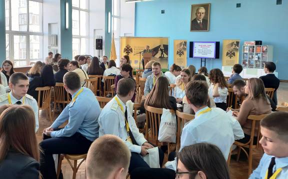 В городе Курске состоялся Фестиваль «Дорогами героев Курской битвы. Школа экскурсоводов-волонтеров по военно-историческим маршрутам»