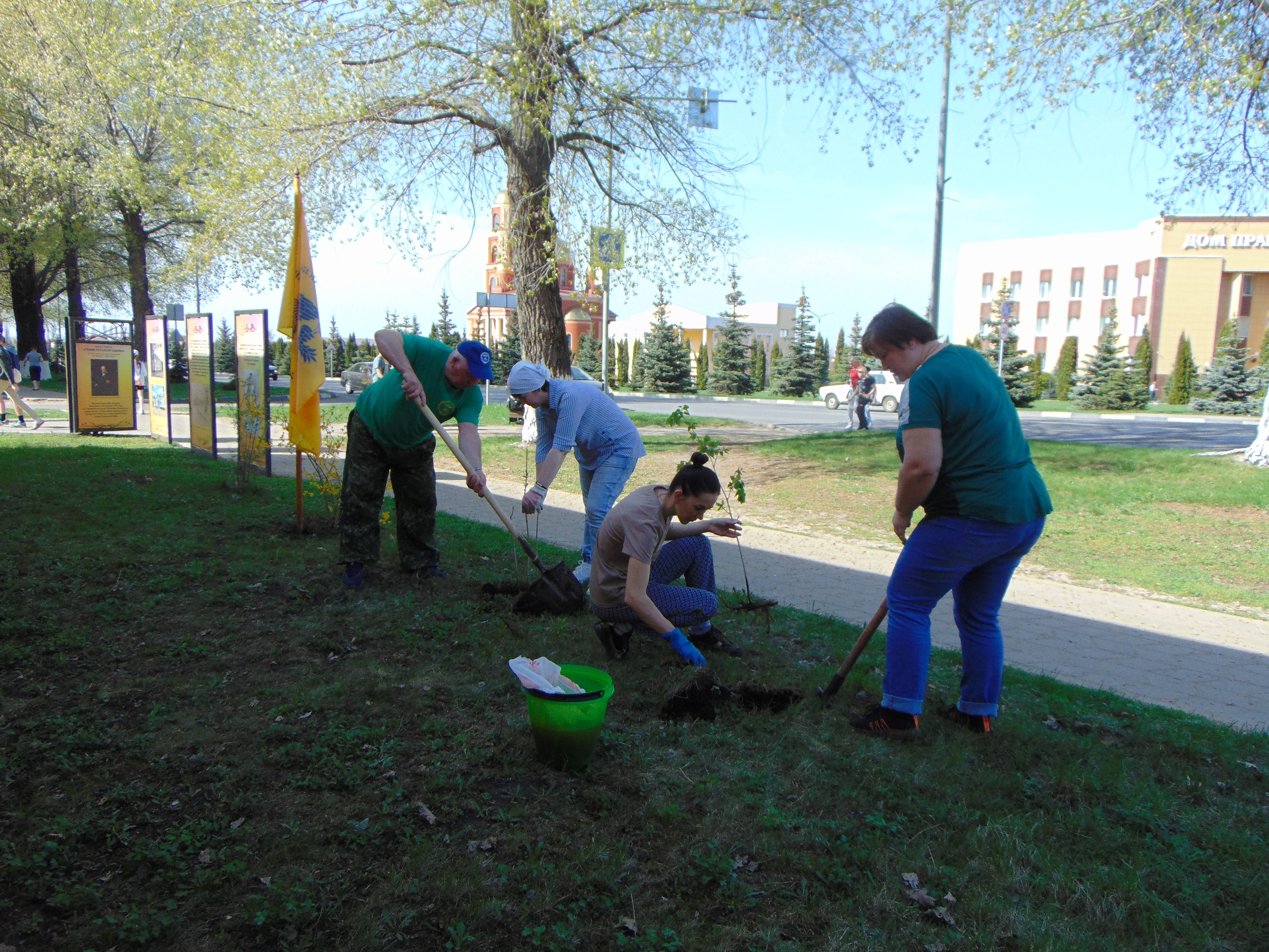 Актив Белгородского регионального отделения РВИО принял участие в акции "Место памяти"