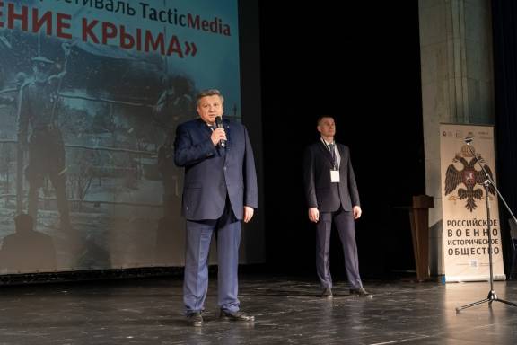 В калининградское отделение РВИО приняло участие в прошедшем в Москве историко-просветительском фестивале "Освобождение Крыма".