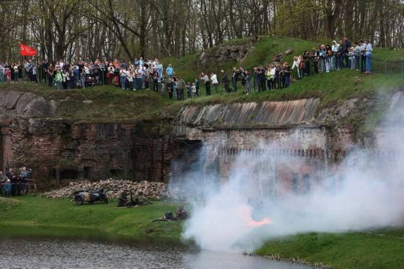 В Калининграде прошла военно-историческая реконструкция на территории музея «Форт №5»