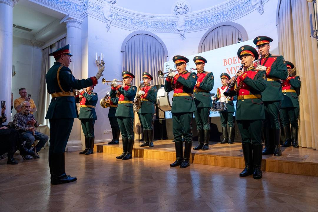 В Москве открылась выставка «Военной музыки оркестр»