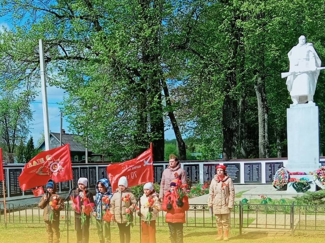 В с. Климов-Завод состоялся митинг, посвященный 79-й годовщине Великой Победы