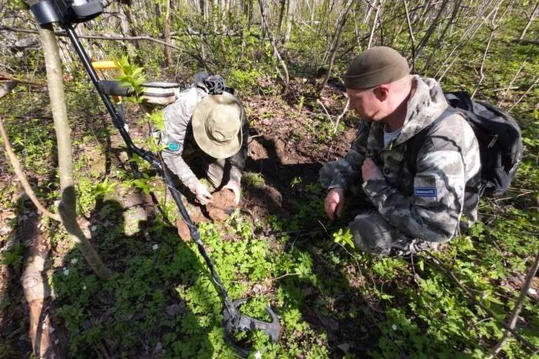 Члены Удомельского МО ТРО РВИО поучаствовали в "Вахте Памяти - 2024"