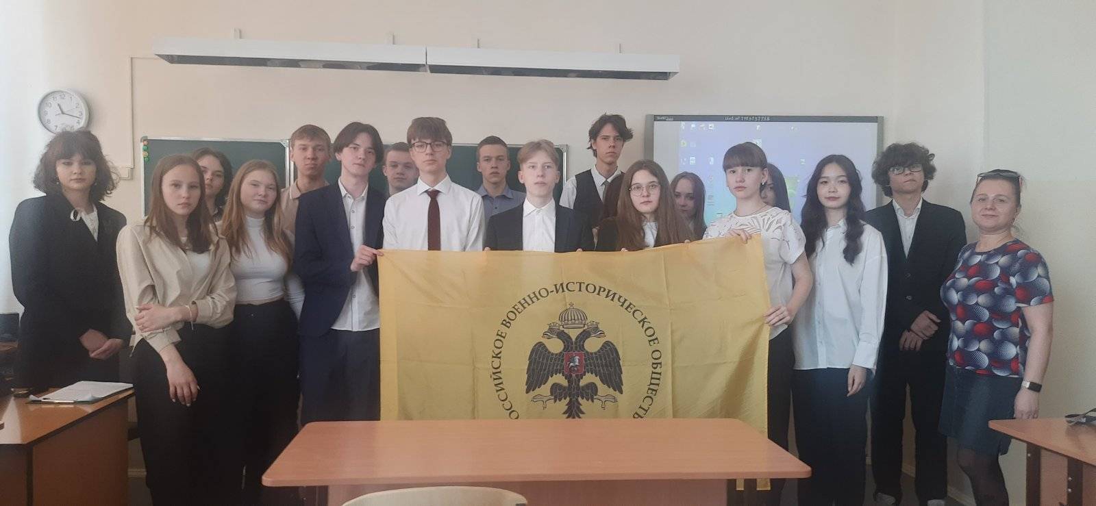 ВОЕННО-ПАТРИОТИЧЕСКИЙ ЧАС "СТАЛИНГРАДСКАЯ БИТВА"