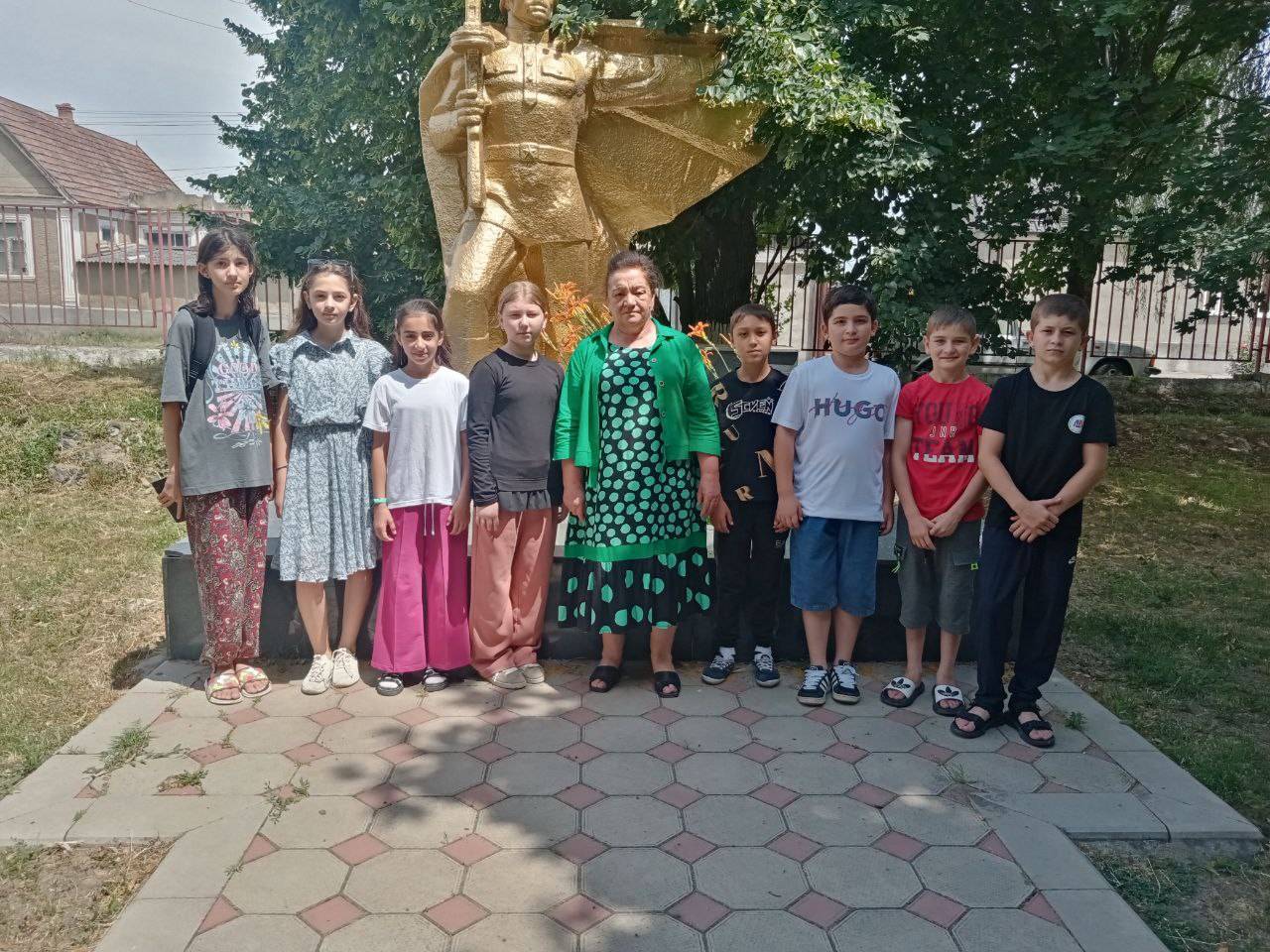 22 июня городская библиотека №1 городского округа Баксан провела час памяти и скорби «1941 – завещаю помнить»