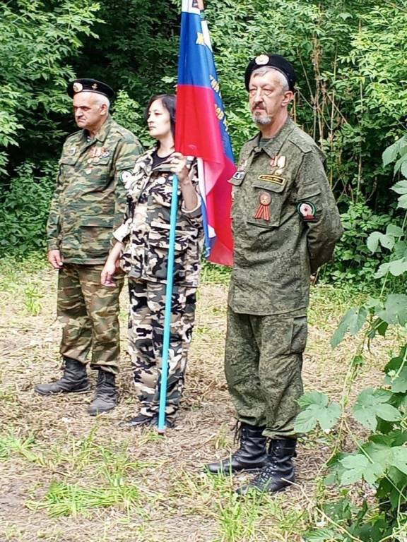 В Хомутовском районе перезахоронили двух погибших в 1943 году воинов