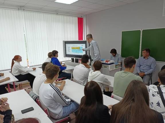 Члены РО РВИО в Мордовии прочитали выездные лекции учащимся лицея № 4 г. Рузаевки