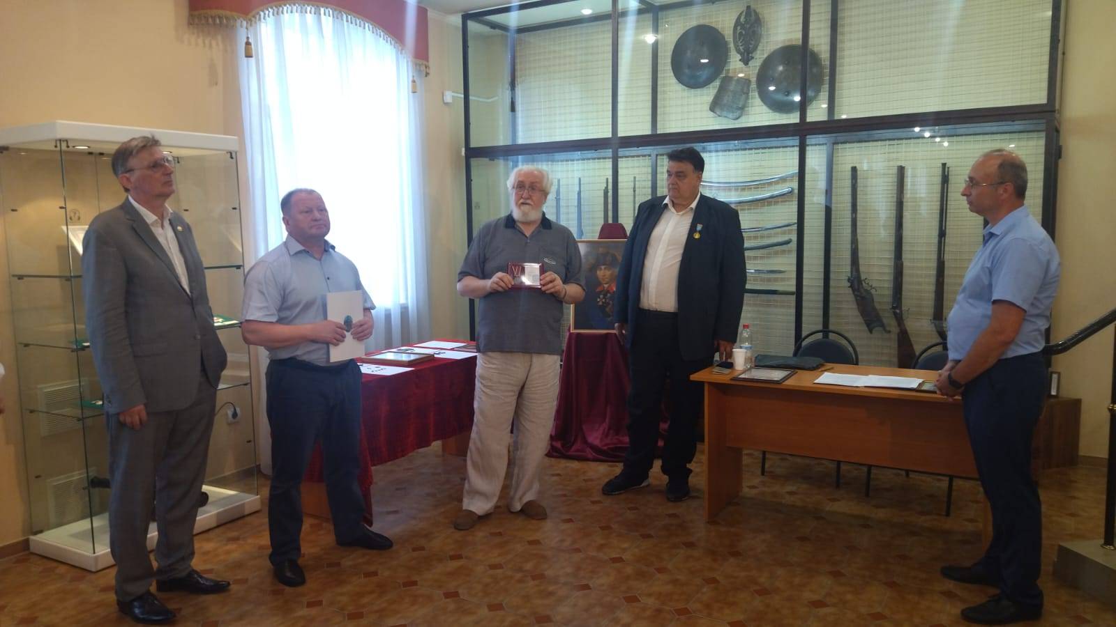 Фонды Орловского краеведческого музея пополнились наградами графа М.Ф. Каменского