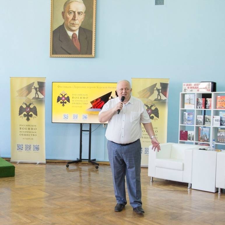 Ученый, педагог, наставник. Это все он – курский историк, чьи труды известны далеко за пределами соловьиного края, – Владимир Коровин.