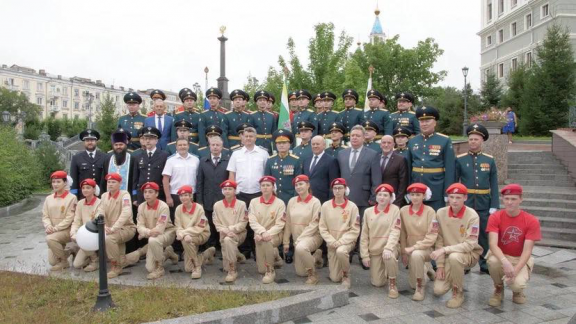 🇷🇺Торжественное вручение документов о высшем образовании выпускникам ДВГУПС, успешно завершивших обучение в Военном учебном центре