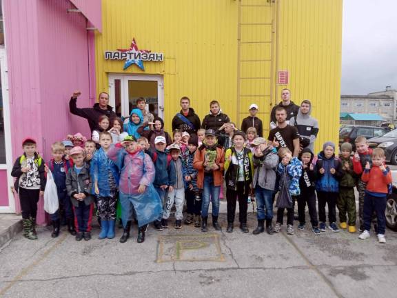 Патриотический центр "Партизан" провел для своих подопечных курс молодого бойца