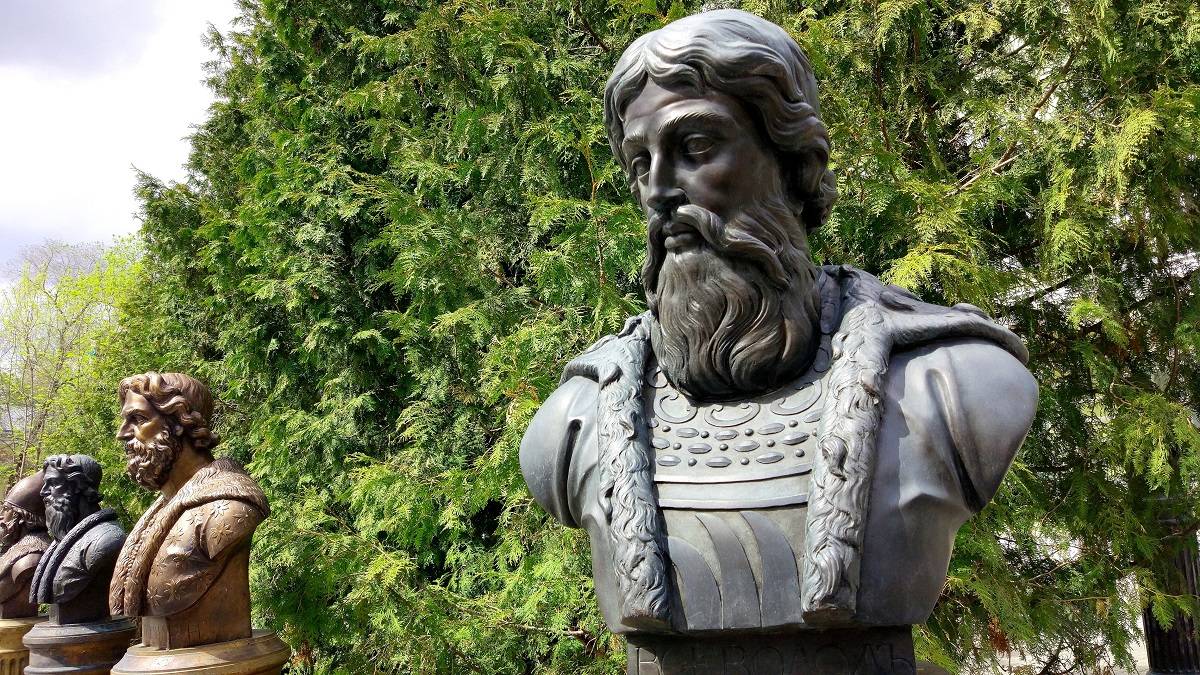 Открытие «Аллеи правителей России»