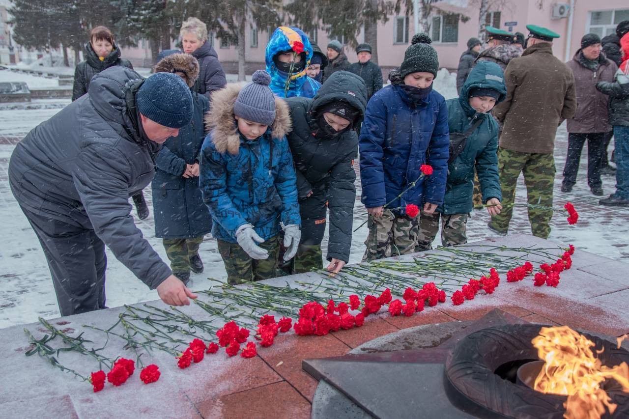 В Курганской области проходят памятные мероприятия ко Дню неизвестного солдата